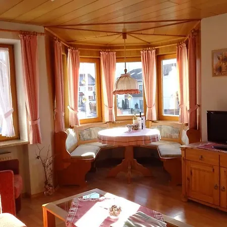 Vendégház Gaestehaus Annabell Nesselwang